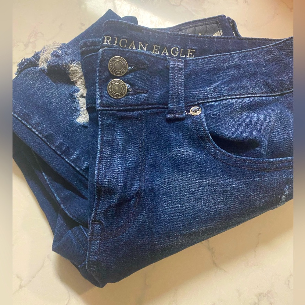 Women’s Ripped Stretch Skinny Jean